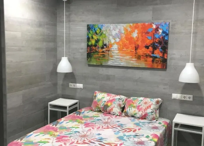 Apartamento A, A 3 Minutos De La Estacion Central De Bus Y Tren