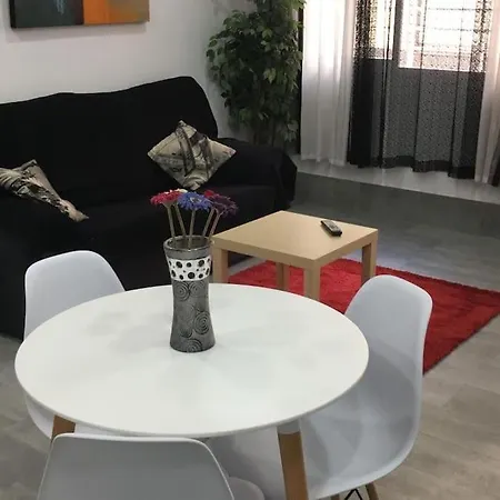 Apartamento A, A 3 Minutos De La Estacion Central De Bus Y Tren Màlaga Exterior photo